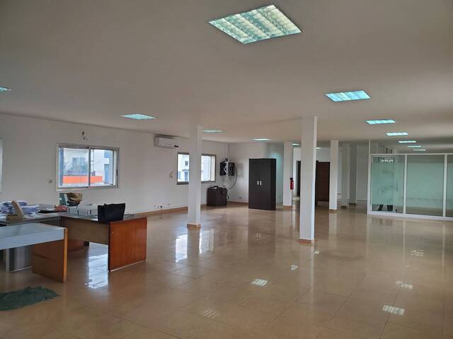 Location Local 268 m² Abidjan 99326