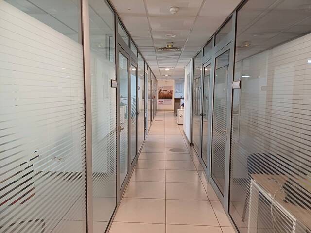 Location Local 1026 m² Abidjan 99326