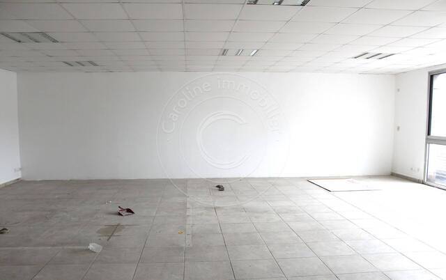 Location Local 324 m² Abidjan 99326