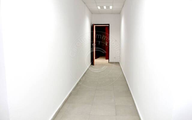 Location Local 324 m² Abidjan 99326