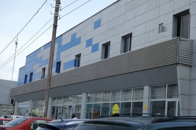 Location Local 324 m² Abidjan 99326
