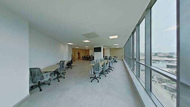 Location Local 1251 m² Abidjan 99326