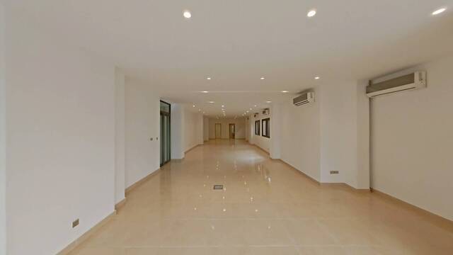 Location Local 112 m² Abidjan 99326