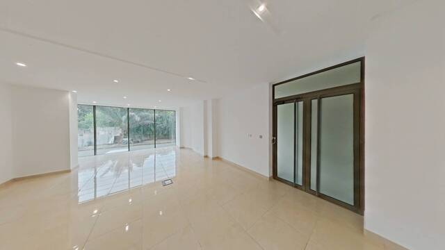 Location Local 112 m² Abidjan 99326