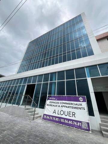 Location Local 310 m² Abidjan 99326