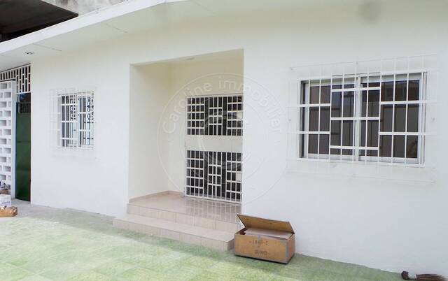 Location Maison 3 pièces Abidjan 99326
