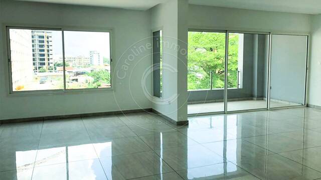 Location Appartement 5 pièces Abidjan 99326