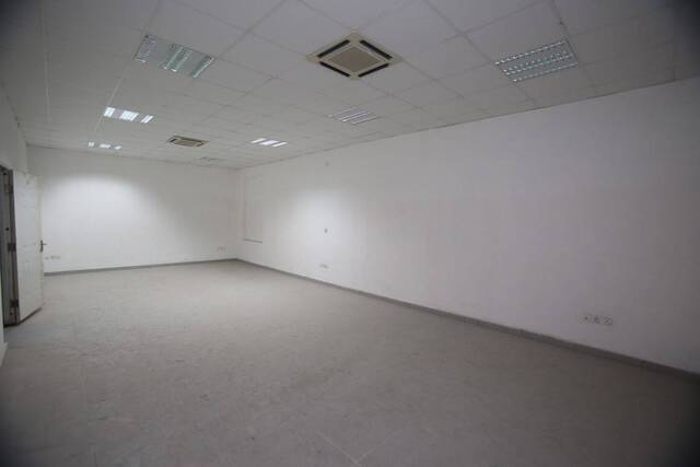 Location Local 375 m² Abidjan 99326