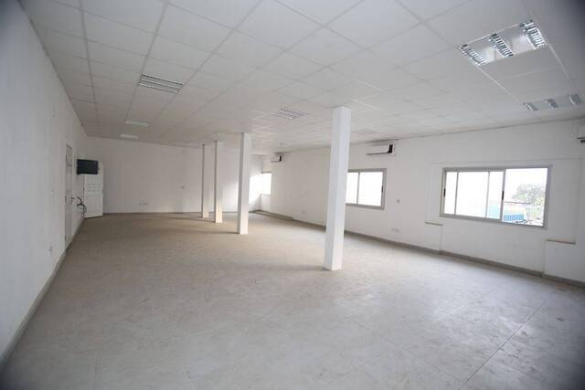 Location Local 375 m² Abidjan 99326