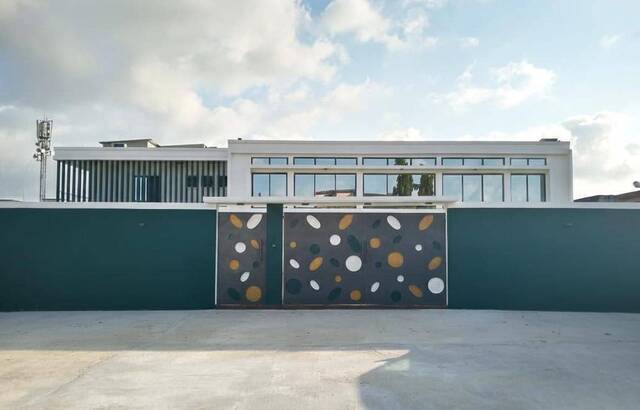 Location Local 500 m² Abidjan 99326