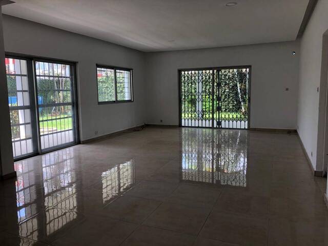 Location Maison 5 pièces Abidjan 99326
