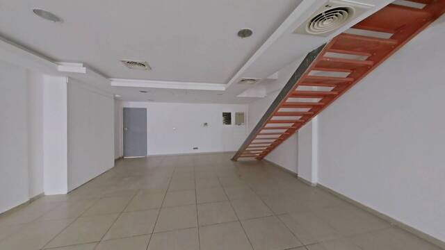 Location Local 191 m² Abidjan 99326