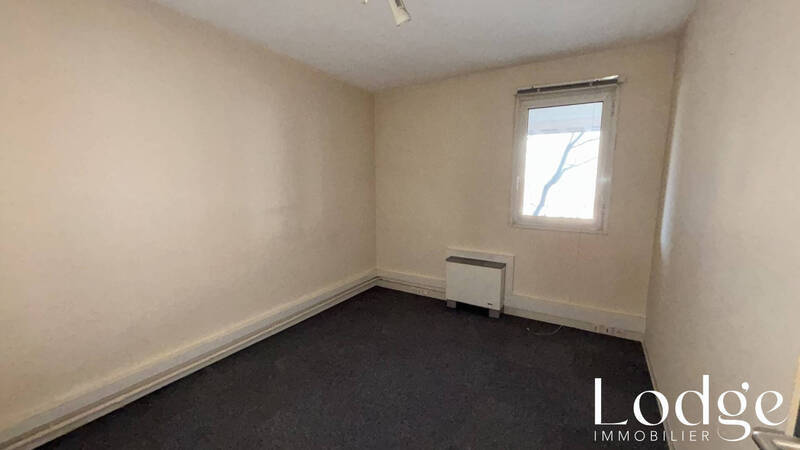 Location local 140 m² à Aix-en-Provence 13090 2 950 €