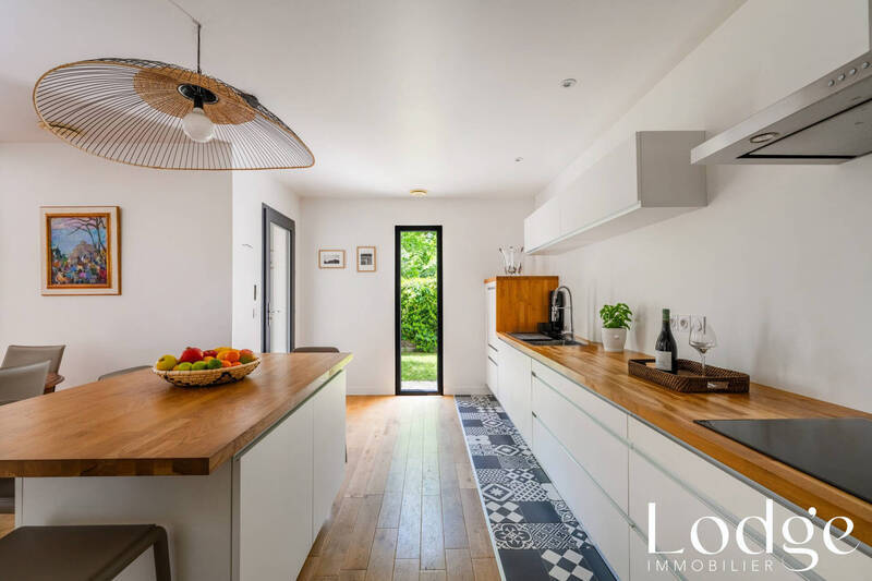 Vente maison 6 pièces 136 m² à Aix-en-Provence 13100