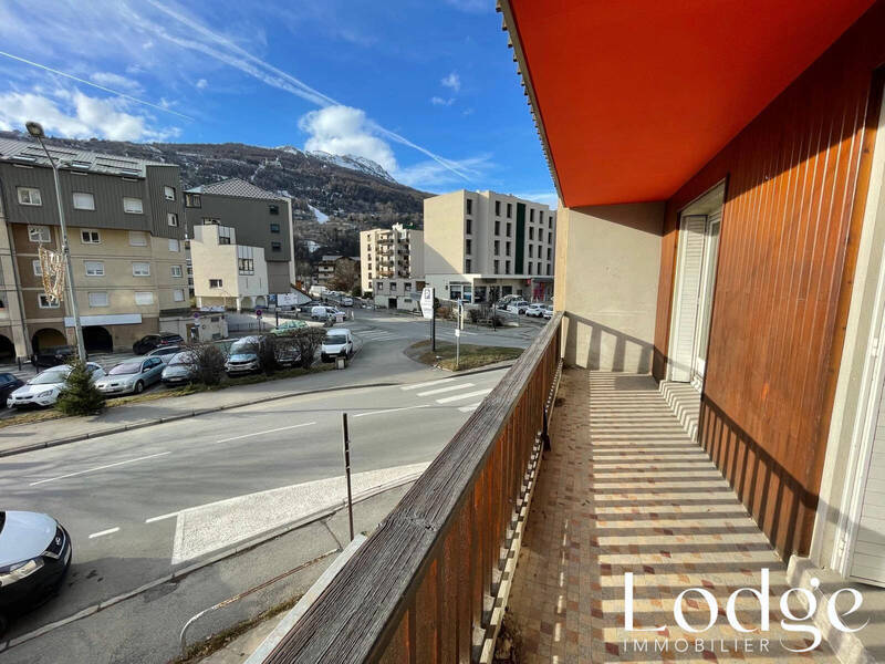 Bien vendu appartement 4 pièces 87 m² à Briançon 05100