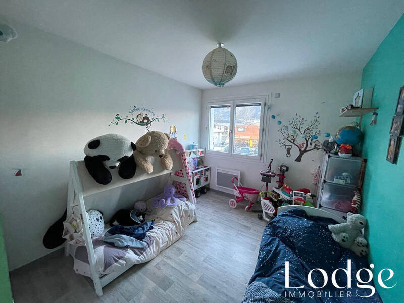 Bien vendu appartement 3 pièces 82 m² à Briançon 05100