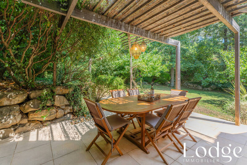 Vente maison 6 pièces 150 m² à Saint-Marc-Jaumegarde 13100