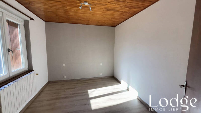 Bien vendu maison 5 pièces 105 m² à Saint-Martin-de-Queyrières 05120