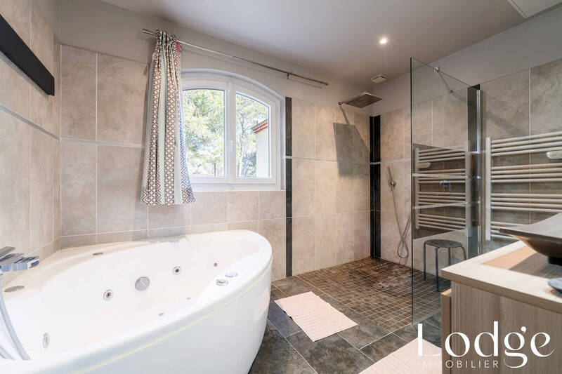 Vente maison 7 pièces 169 m² à Velaux 13880