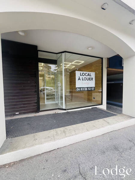 Location local 57 m² à Briançon 05100 1 390 €
