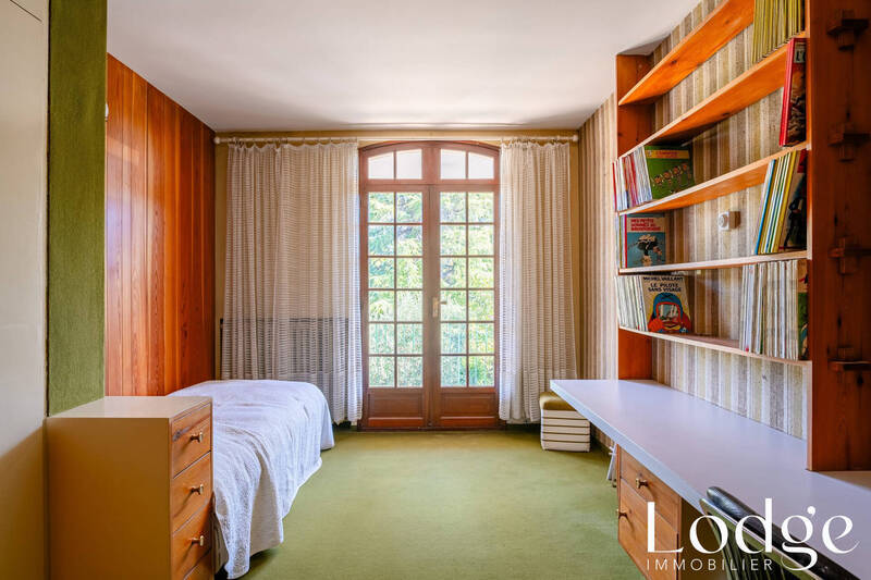 Vente maison 8 pièces 229.3 m² à Aix-en-Provence 13100