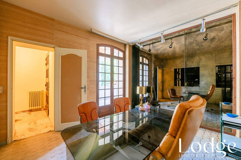 Vente maison 8 pièces 229.3 m² à Aix-en-Provence 13100