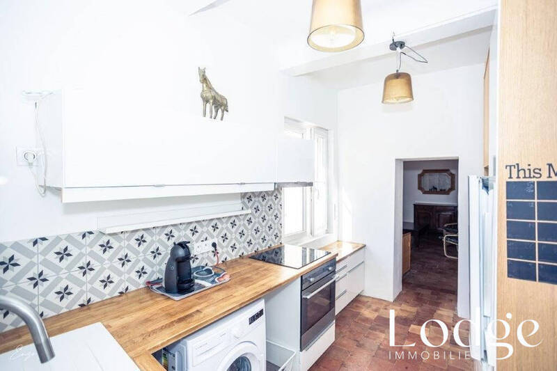 Location appartement 3 pièces 73 m² à Aix-en-Provence 13100 - 1 260 €