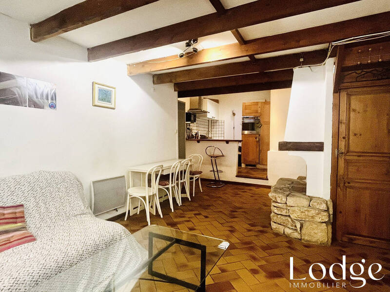 Bien vendu appartement 2 pièces 44 m² à Aix-en-Provence 13100