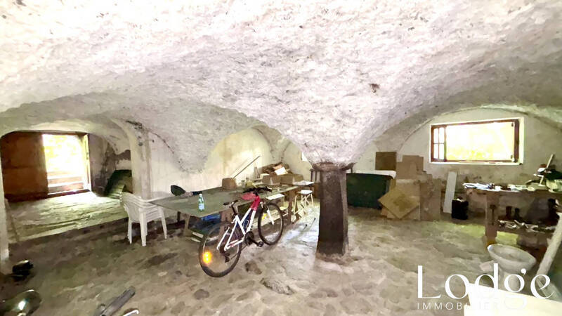 Vente maison 10 pièces 350 m² à Névache 05100