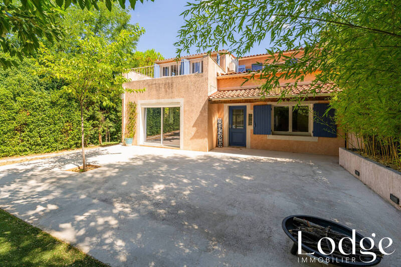 Vente maison 8 pièces 169 m² à Bouc-Bel-Air 13320