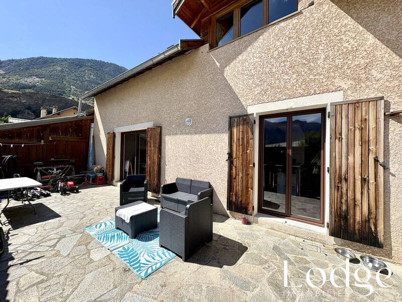 Vente appartement 4 pièces 116 m² à L' Argentière-la-Bessée 05120
