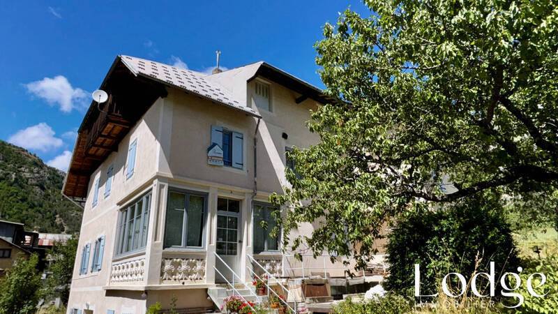 Vente maison 26 pièces 400 m² à Pelvoux 05340