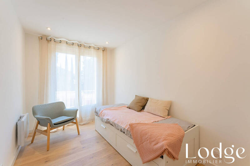 Bien vendu appartement 4 pièces 65 m² à Aix-en-Provence 13100