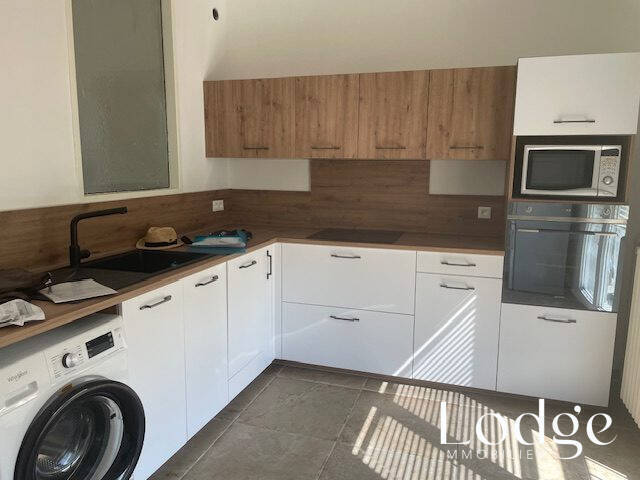 Location appartement 2 pièces 54.7 m² à Aix-en-Provence 13100 - 1 150 €