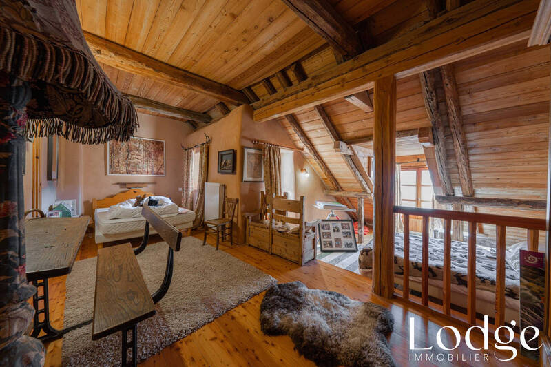 Vente maison 12 pièces 440 m² à La Salle-les-Alpes 05240