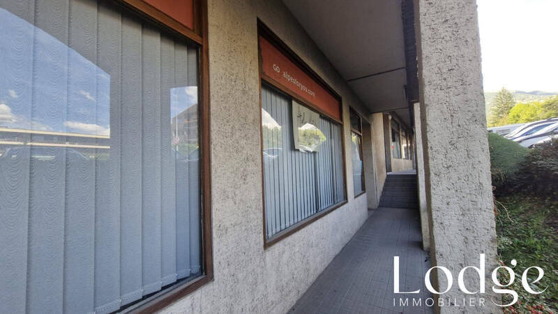 Vente local 262 m² à Embrun 05200 263 000 €