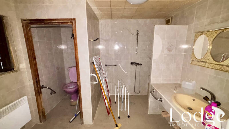 Vente maison 10 pièces 350 m² à L' Argentière-la-Bessée 05120