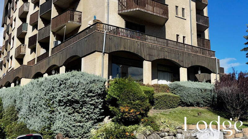 Vente immeuble 262 m² à Embrun 05200