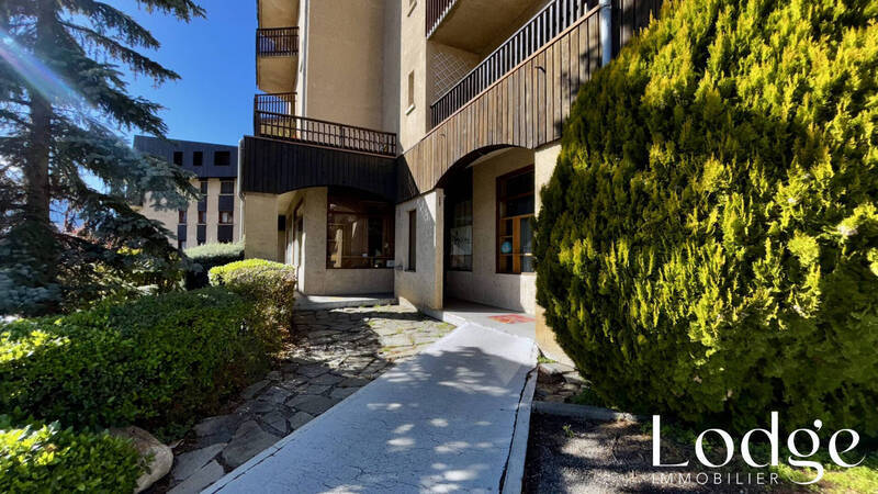 Vente immeuble 262 m² à Embrun 05200