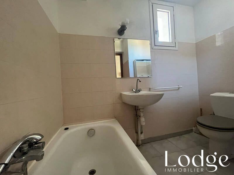 Location appartement 2 pièces 28.77 m² à Aix-en-Provence 13100 - 699 €