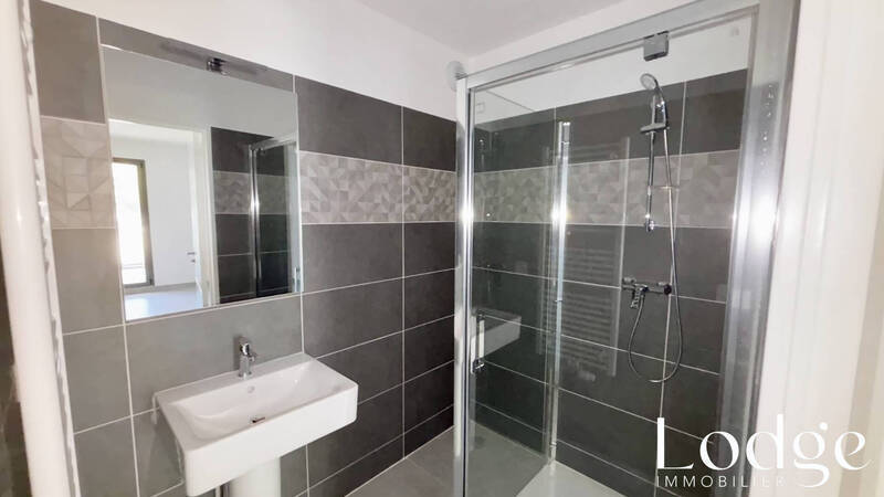 Location appartement 3 pièces 68 m² à Briançon 05100 - 1 085 €