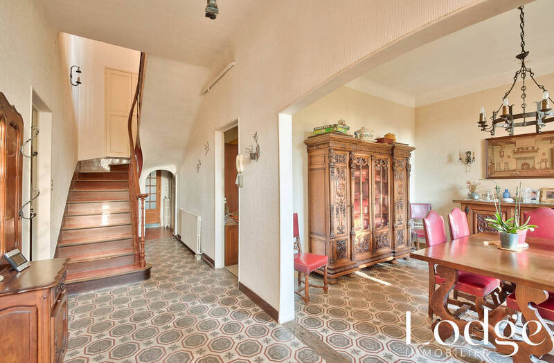 Vente maison 10 pièces 220 m² à Aix-en-Provence 13100