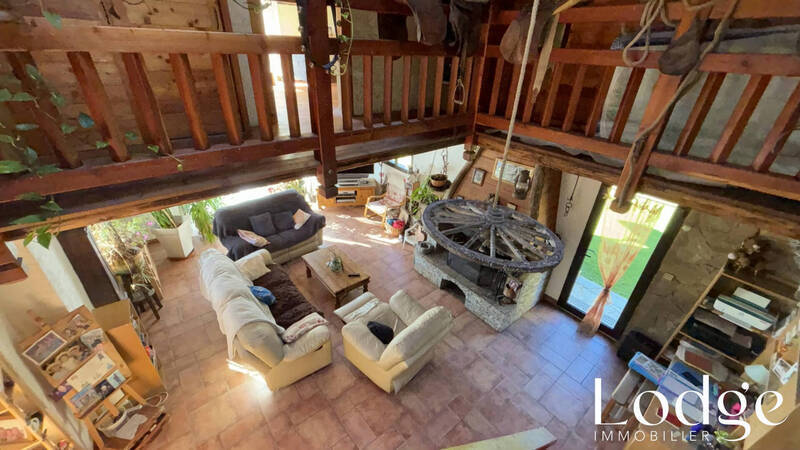 Vente maison 8 pièces 320 m² à Val-des-Prés 05100