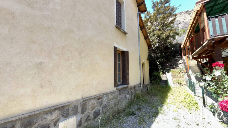 Vente maison 6 pièces 135 m² à L' Argentière-la-Bessée 05120