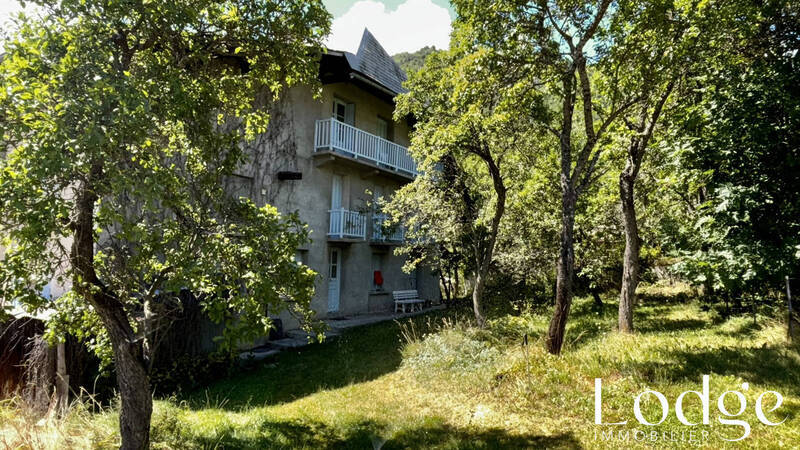 Vente maison 26 pièces 400 m² à Pelvoux 05340