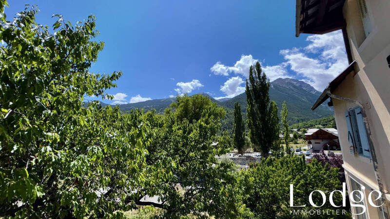 Vente maison 26 pièces 400 m² à Pelvoux 05340