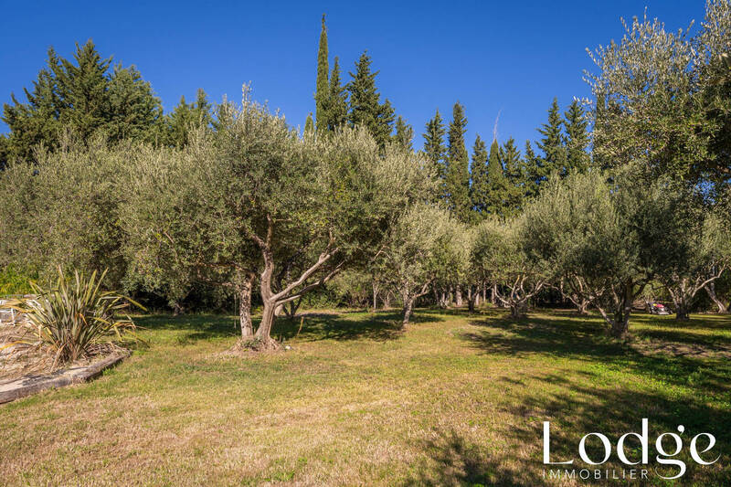 Vente maison 8 pièces 250 m² à Aix-en-Provence 13090