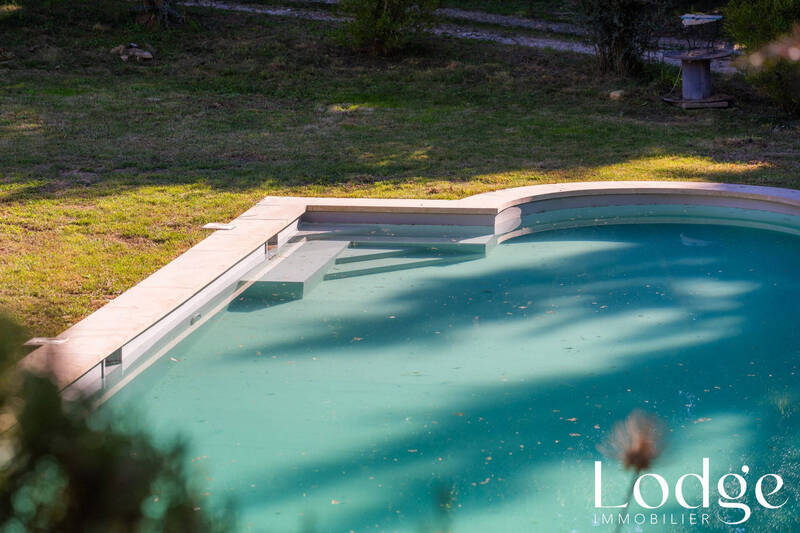 Vente maison 8 pièces 250 m² à Aix-en-Provence 13090