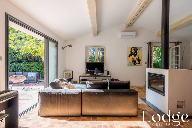 Vente maison 8 pièces 250 m² à Aix-en-Provence 13090