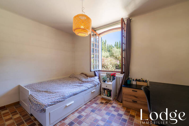 Vente maison 8 pièces 250 m² à Aix-en-Provence 13090